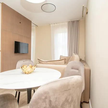 Cohost I City Centre Karoso *