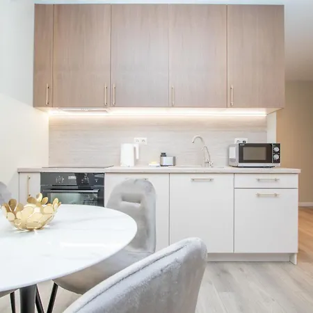 Cohost I City Centre Karoso Apartament